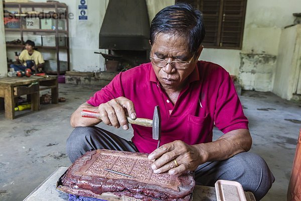 Produktion  Kunstwerk  Handwerker  Südostasien  Vietnam  Angkor  Asien  Kambodscha