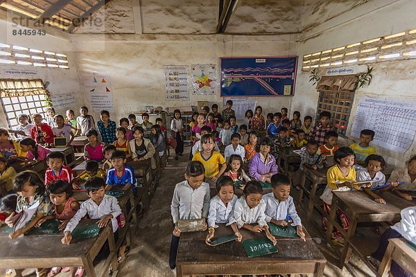 Fluss  Dorf  Schule  Südostasien  Vietnam  Asien  Kambodscha