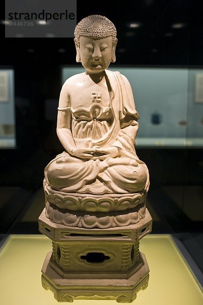 zeigen  Museum  Figur  China  Buddha  Keramik  Shanghai