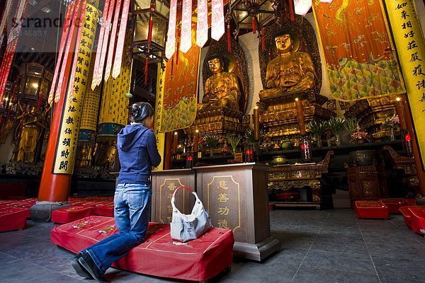 Frau Halle Ehrfurcht Gebet China Buddha Shanghai