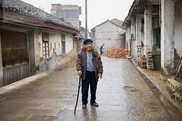 Mann  gehen  Senior  Senioren  Stadt  China  alt  Holzstock  Stock