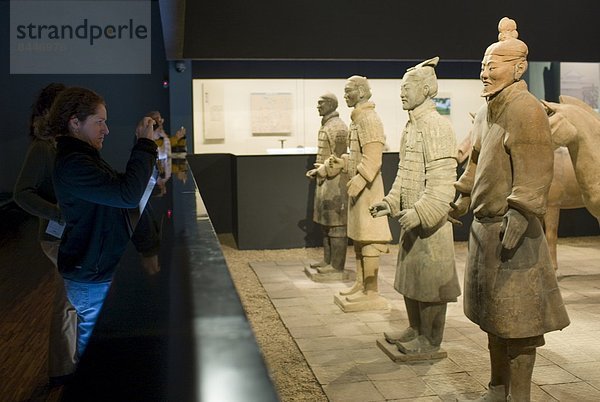 zeigen  Fotografie  Tourist  Geschichte  Museum  Kampf  China  Terrakotta  Xian