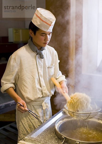 kochen  Tourist  Restaurant  Pasta  Nudel  China  Köchin  Xian