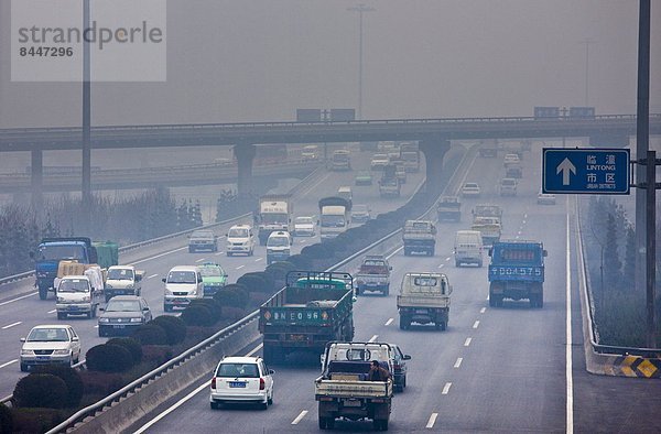 nahe  Finanzen  schmutzig  Autobahn  China  Ortsteil  Straßenverkehr  Xian