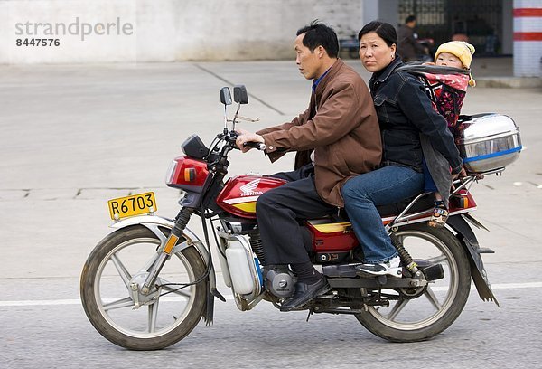 1  Motorrad  verringern  Bevölkerungsgruppe  China  Guilin  Planung