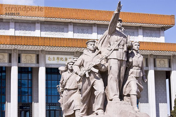 Außenaufnahme  arbeiten  China  Luftwaffe  Heer  Mausoleum