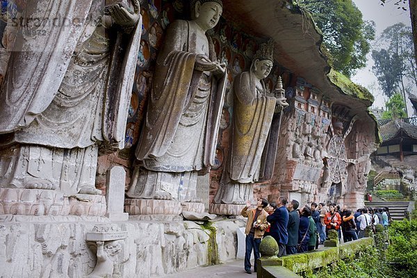 Felsbrocken  Tourist  schnitzen  Sonnenlicht  Berg  groß  großes  großer  große  großen  China  Buddha