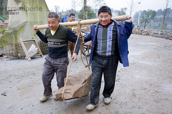 Felsbrocken  Mann  arbeiten  Gebäude  Tourist  schnitzen  China  Chongqing  neu