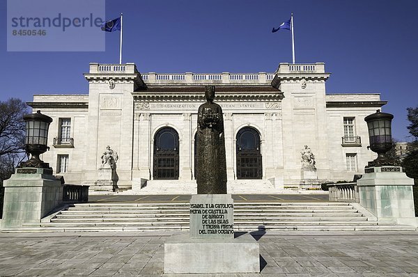 Vereinigte Staaten von Amerika  USA  Außenaufnahme  Organisation  organisieren  Statue  Nordamerika  amerikanisch  Königin  Zentrale  Spanien