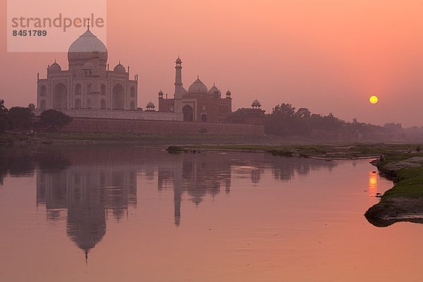 Sonnenuntergang  Fluss  Spiegelung  UNESCO-Welterbe  Agra  Asien  Indien  Uttar Pradesh