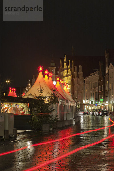 Weihnachtsmarkt in Lübeck  Schleswig-Holstein  Deutschland