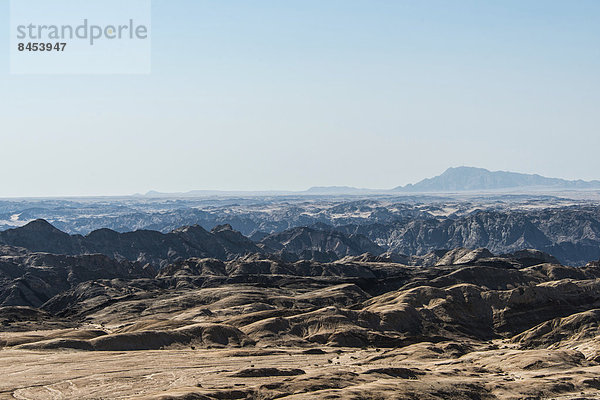 Moon Valley  von Erosion zerfurchte Felsenlandschaft  Namib-Naukluft-Park  Namib-Wüste  Namibia