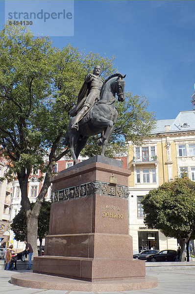 Reiterstandbild von König Danilo  Altstadt  UNESCO Weltkulturerbe  Lemberg  Ukraine