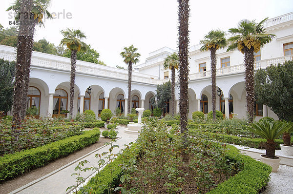 Sommer Palast Schloß Schlösser Krim Innenhof Hof Italienisch russisch Ukraine