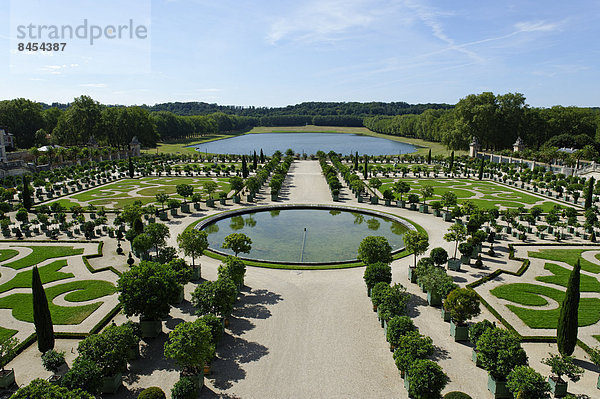 Orangerie auf der Südseite  Schloss Versailles  UNESCO Weltkulturerbe  Département Yvelines  Region Île-de-France  Frankreich