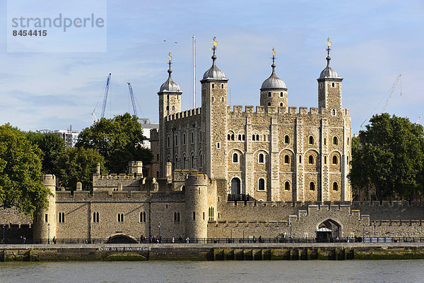 The Tower of London  Waterloo Barracks mit Kronjuwelen  UNESCO Weltkulturerbe  London  England  Großbritannien