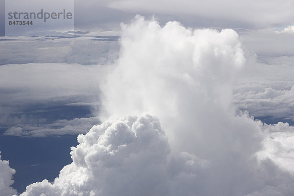 Über den Wolken