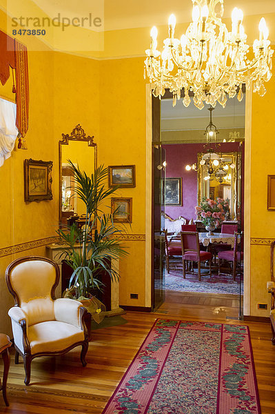Wohnzimmer einer Jugendstilvilla  Hotel Villa Elisa  Bordighera  Provinz Imperia  Riviera dei Fiori  Ligurien  Italien