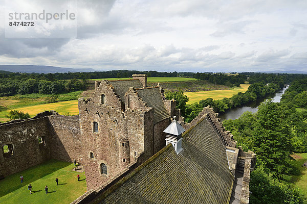 Doune Castle am Fluss Teith  bekannt durch den Monty Python Film Die Ritter der Kokosnuss  Callandar  Perthshire  Central  Schottland  Großbritannien