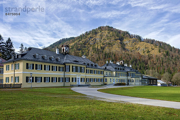Bildungszentrum der Hanns-Seidel-Stiftung  ehemaliges Badehaus  Wildbad Kreuth  Oberbayern  Bayern  Deutschland