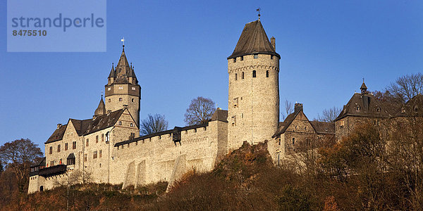 Die Burg Altena  Altena  Sauerland  Nordrhein-Westfalen  Deutschland