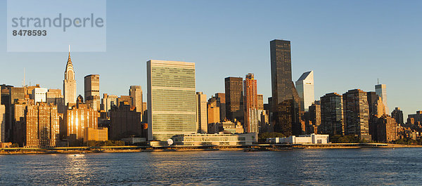 Skyline  Skylines  Sonnenuntergang  Ansicht