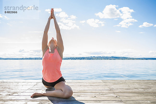 Europäer Frau üben Yoga