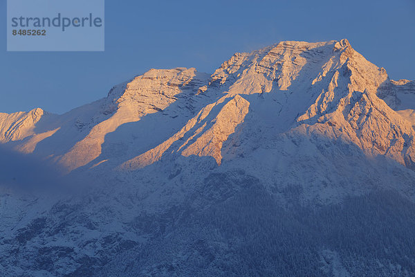 Gro_er Bettelwurf im Morgenlicht  Karwendelgebirge  Innsbruck  Tirol  ÷sterrreich