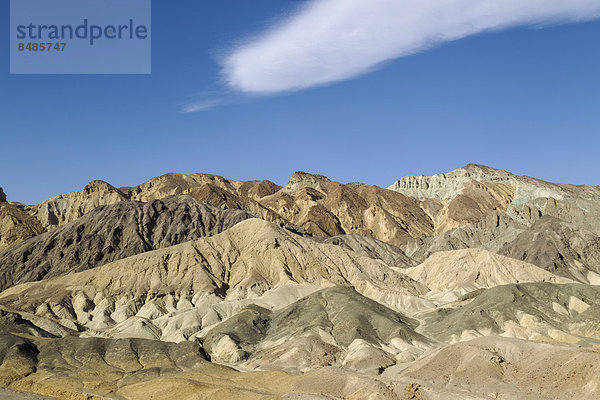 'Erosionsstrukturen im Gestein  Badlands  Ostwand der Black Mountains im ''Twenty Mule Team Canyon''  Death Valley  Death-Valley-Nationalpark  Kalifornien  USA'