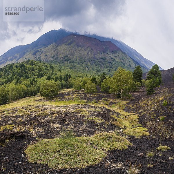 Europa  Vulkanausbruch  Ausbruch  Eruption  Lava  fließen  UNESCO-Welterbe  Italien  alt  Sizilien