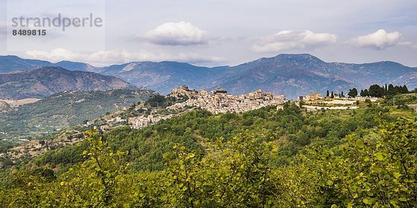 Europa  klein  Vulkan  Dorf  Berg  Castiglione di Sicilia  Italien  Sizilien