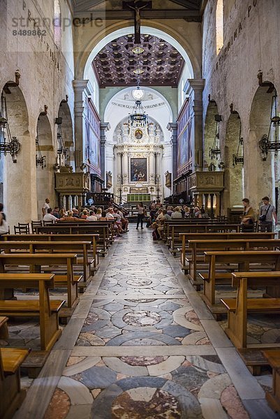 Europa  Innenaufnahme  Kathedrale  UNESCO-Welterbe  Italien  Sizilien  Syrakus