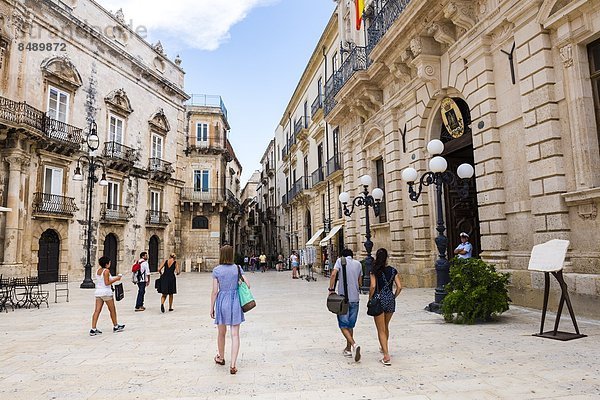 Baustelle  Europa  Tourist  Besuch  Treffen  trifft  Platz  Kathedrale  UNESCO-Welterbe  Italien  Ortigia  Sizilien