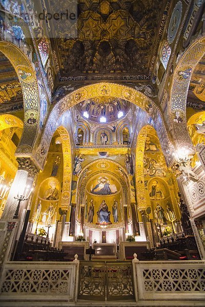 Europa  Monarchie  Palast  Schloß  Schlösser  Gold  Kapelle  Italien  Palermo  Sizilien