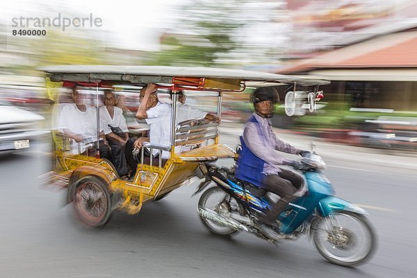 Bewegung  Fotografie  Bewegungsunschärfe  Großstadt  Hauptstadt  Südostasien  Vietnam  Asien  Kambodscha