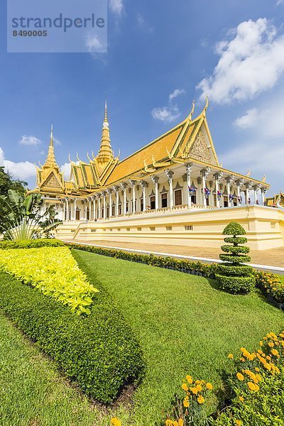 Großstadt  Hauptstadt  Palast  Schloß  Schlösser  Südostasien  Vietnam  Asien  Kambodscha