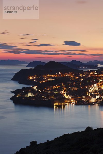 hoch  oben  Europa  Sonnenuntergang  Ansicht  Flachwinkelansicht  UNESCO-Welterbe  Winkel  Kroatien  Dalmatien  Dubrovnik