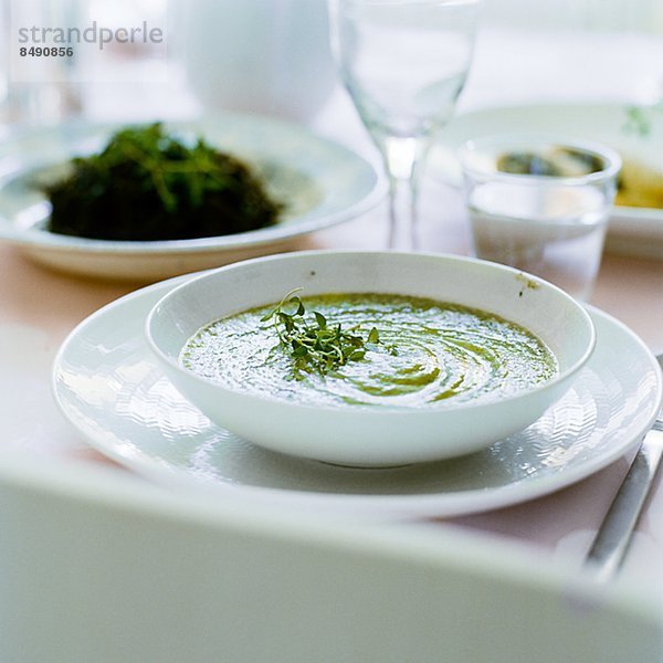 grün  Tisch  Suppe
