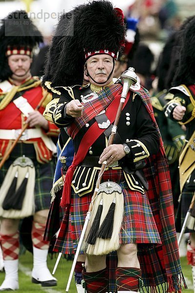 geselliges Beisammensein  führen  Spiel  Highlands  Trommel  schottisch