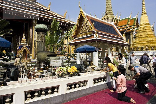 Bangkok  Hauptstadt  Tourist  Monarchie  Bewunderung  Buddha  Kapelle  Smaragd  Thailand