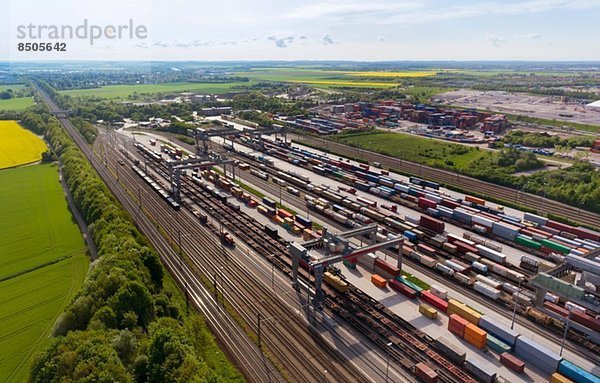 Blick auf den Schienengüterverkehr  München  Bayern  Deutschland