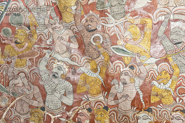 Bunte Wandmalerei  Fresko  Krieger im Kampf  Maharaja-Iena-Raum  buddhistischer Höhlentempel von Dambulla  Zentralprovinz  Sri Lanka