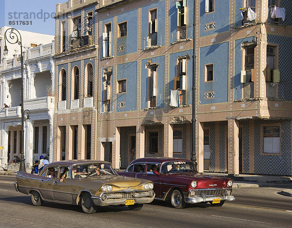 Havanna Hauptstadt Oldtimer fahren Chevrolet Kuba