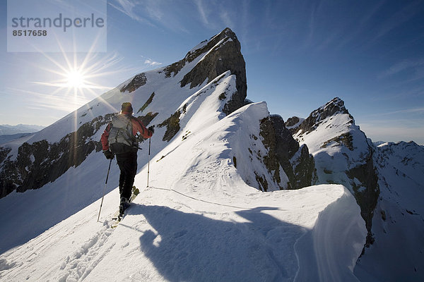 Tourengeher im Winter  Rofangebirge  Tirol  Österreich