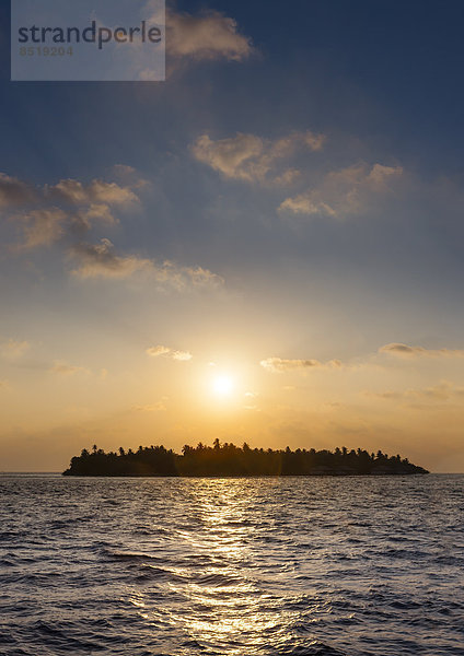 Maldißes  Insel bei Sonnenuntergang