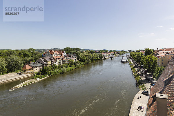 Deutschland  Baßaria  Regensburg  Blick auf das Fischerhaus bei Donau Rißer