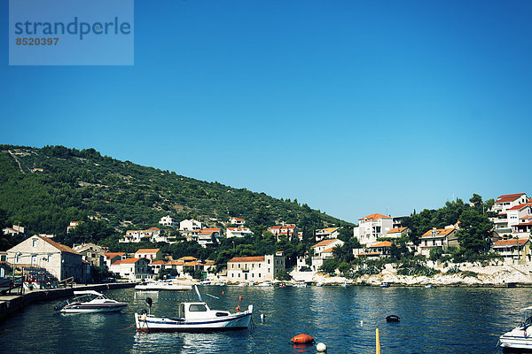 Kroatien  Dalmatien  Blick auf den Hafen von Korcula