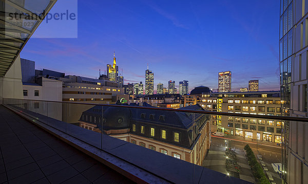 Deutschland  Frankfurt  Stadtansicht mit Skyline in der Ferne