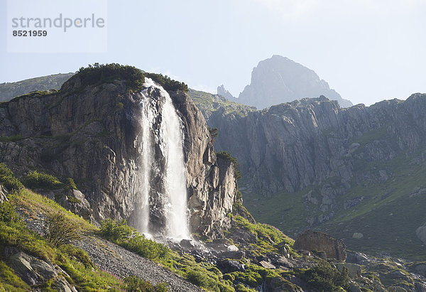 Schweiz  Urner Alpen  Wasserfälle am Sustenpass