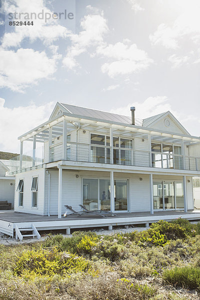 Weißes Strandhaus